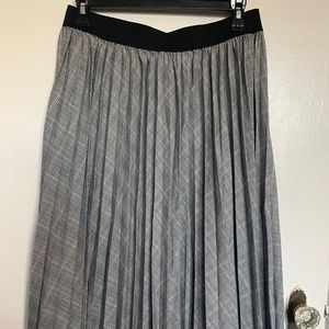 Gerard Darel Grey Pleated Midi Skirt, Size 2